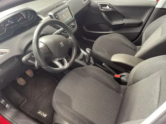PEUGEOT 208 - voiture d'occasion - Photo 18