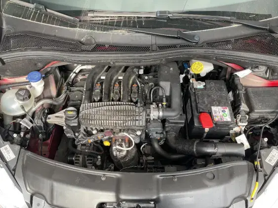 PEUGEOT 208 - voiture d'occasion - Photo 21