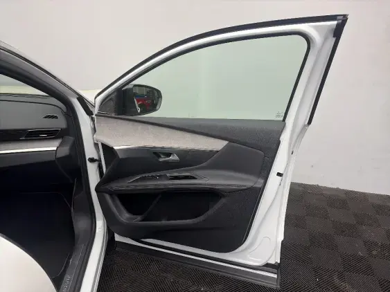 PEUGEOT 3008 II - voiture d'occasion - Photo 19