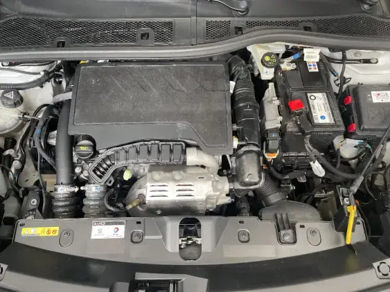 PEUGEOT 2008 II - voiture d'occasion - Photo 21