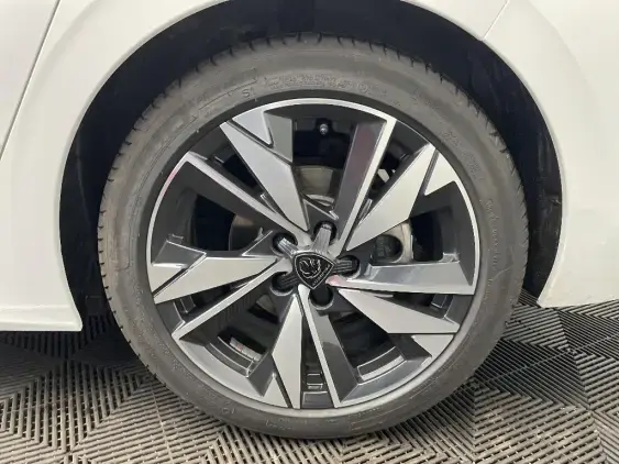 PEUGEOT 308 III - voiture d'occasion - Photo 24