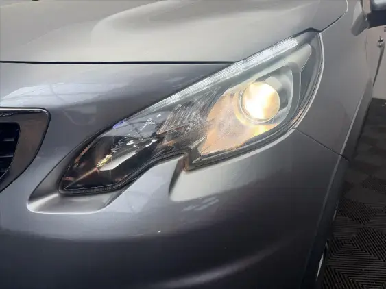 PEUGEOT 2008 - voiture d'occasion - Photo 21