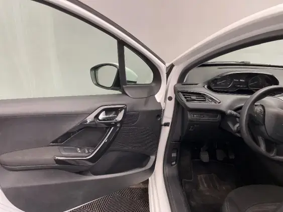 PEUGEOT 208 AFFAIRE - voiture d'occasion - Photo 19