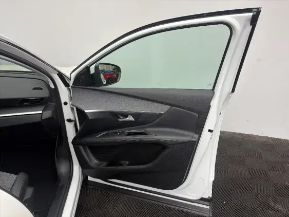 PEUGEOT 3008 II - voiture d'occasion - Photo 20