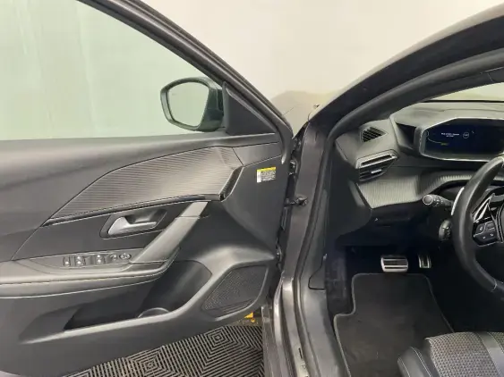 PEUGEOT 208 BUSINESS R II - voiture d'occasion - Photo 15