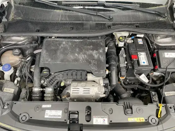 PEUGEOT 208 BUSINESS R II - voiture d'occasion - Photo 17