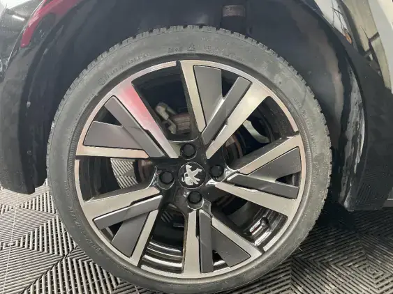 PEUGEOT 208 BUSINESS R II - voiture d'occasion - Photo 21