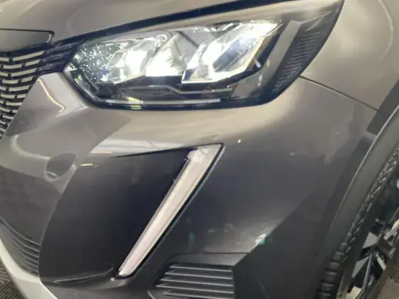 PEUGEOT 2008 II - voiture d'occasion - Photo 21