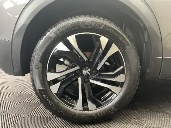 PEUGEOT 2008 II - voiture d'occasion - Photo 24