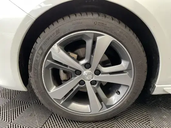 PEUGEOT 308 II - voiture d'occasion - Photo 23