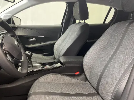 PEUGEOT 208 II - voiture d'occasion - Photo 16