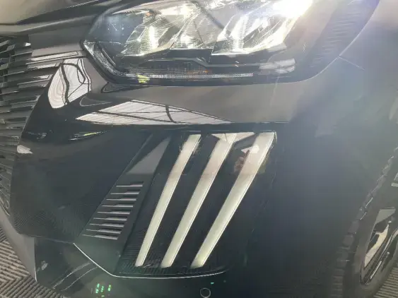 PEUGEOT 208 II - voiture d'occasion - Photo 20