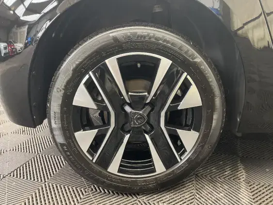 PEUGEOT 208 II - voiture d'occasion - Photo 23