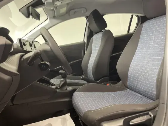 PEUGEOT 208 BUSINESS R II - voiture d'occasion - Photo 17