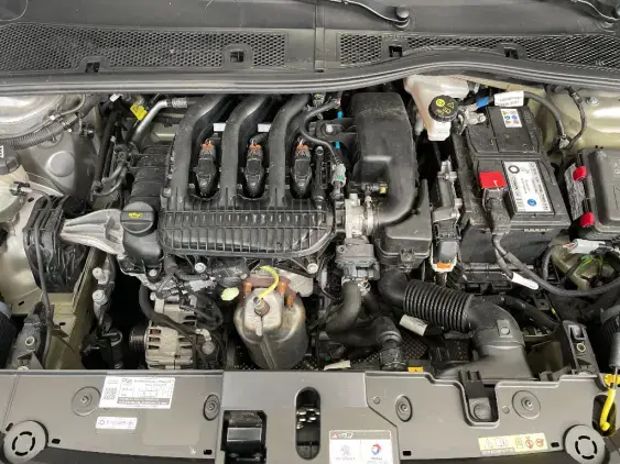 PEUGEOT 208 BUSINESS R II - voiture d'occasion - Photo 20