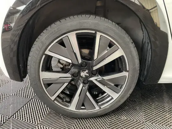 PEUGEOT 208 BUSINESS R II - voiture d'occasion - Photo 25