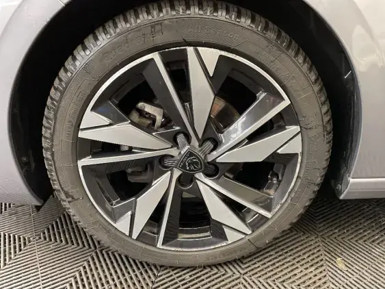 PEUGEOT 308 III - voiture d'occasion - Photo 23