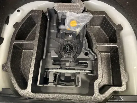 PEUGEOT 208 II - voiture d'occasion - Photo 17