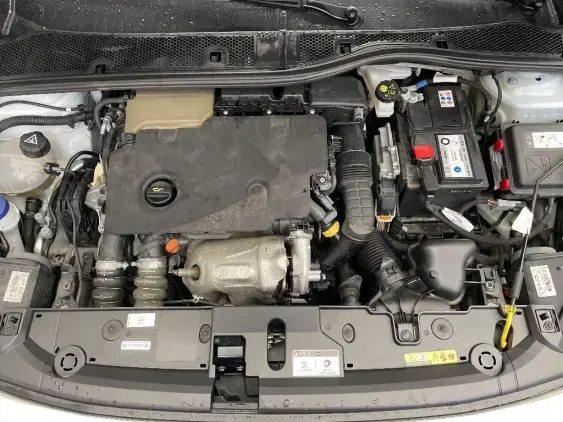 PEUGEOT 208 II - voiture d'occasion - Photo 21