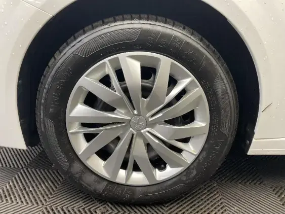 PEUGEOT 208 II - voiture d'occasion - Photo 23