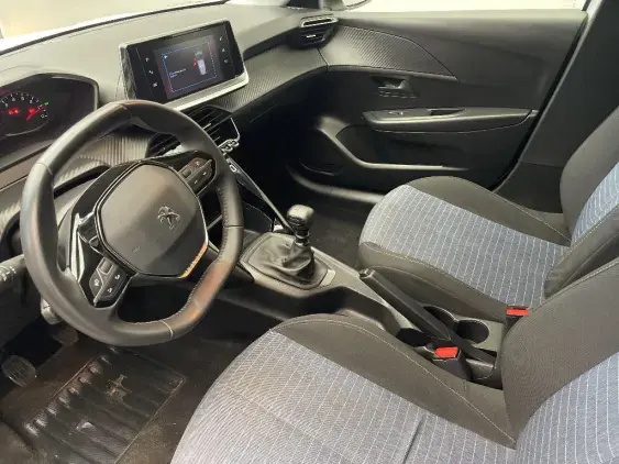 PEUGEOT 208 II - voiture d'occasion - Photo 18