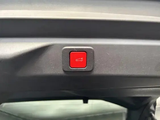 PEUGEOT 3008 III - voiture d'occasion - Photo 17