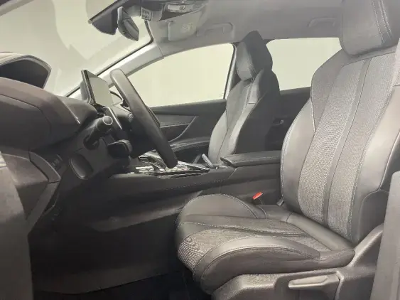 PEUGEOT 3008 II - voiture d'occasion - Photo 17