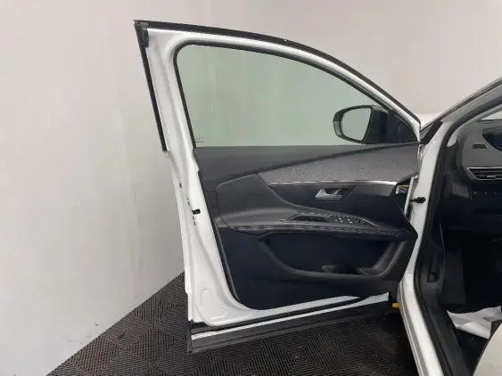 PEUGEOT 3008 II - voiture d'occasion - Photo 18