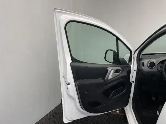 PEUGEOT PARTNER II - voiture d'occasion - Photo 18