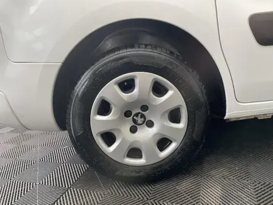 PEUGEOT PARTNER II - voiture d'occasion - Photo 24