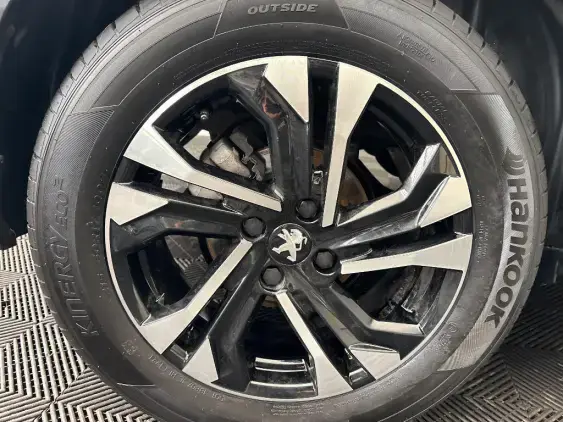 PEUGEOT 2008 II - voiture d'occasion - Photo 24