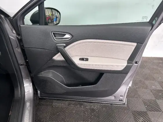 RENAULT CAPTUR II - voiture d'occasion - Photo 19