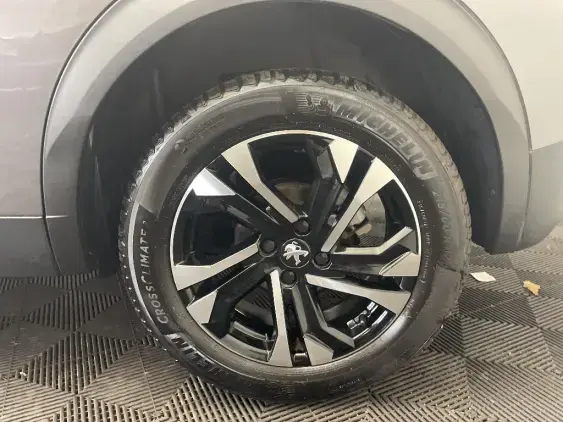 PEUGEOT 2008 II - voiture d'occasion - Photo 24