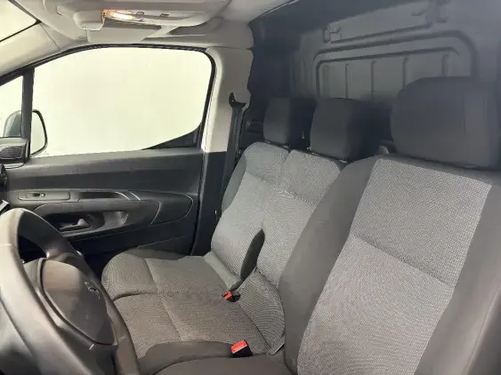 PEUGEOT PARTNER III - voiture d'occasion - Photo 16