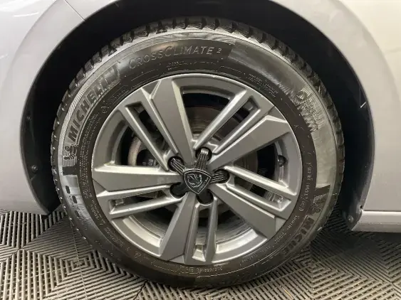 PEUGEOT 308 III - voiture d'occasion - Photo 23