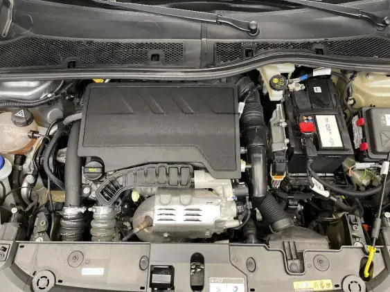 PEUGEOT 208 BUSINESS R II - voiture d'occasion - Photo 20