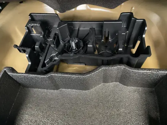 PEUGEOT 2008 II - voiture d'occasion - Photo 17