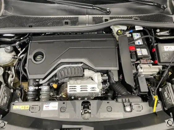 PEUGEOT 2008 II - voiture d'occasion - Photo 21