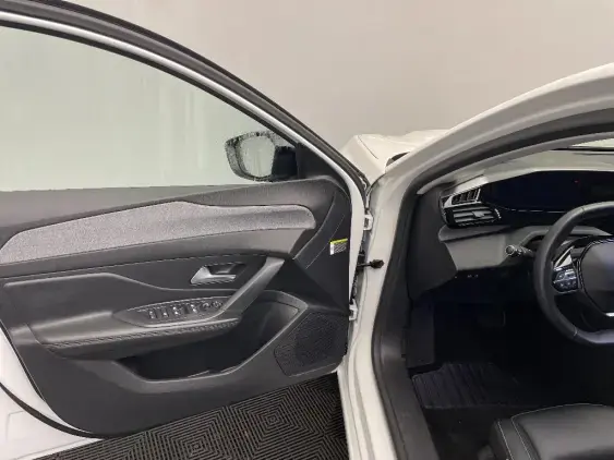 PEUGEOT 308 III - voiture d'occasion - Photo 19