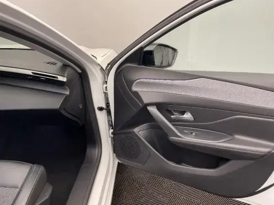 PEUGEOT 308 III - voiture d'occasion - Photo 20