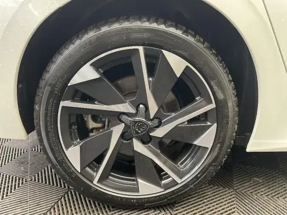 PEUGEOT 308 III - voiture d'occasion - Photo 25