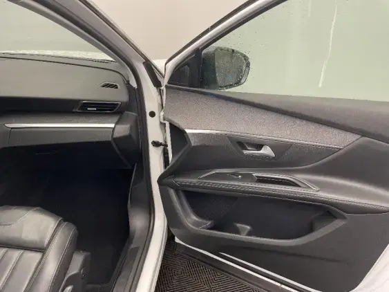 PEUGEOT 5008 II - voiture d'occasion - Photo 19