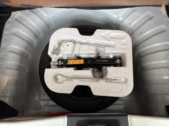 NISSAN MICRA IV - voiture d'occasion - Photo 16