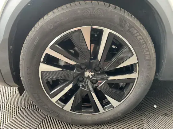 PEUGEOT 2008 II - voiture d'occasion - Photo 23