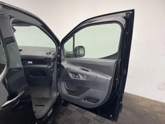 PEUGEOT PARTNER III - voiture d'occasion - Photo 19