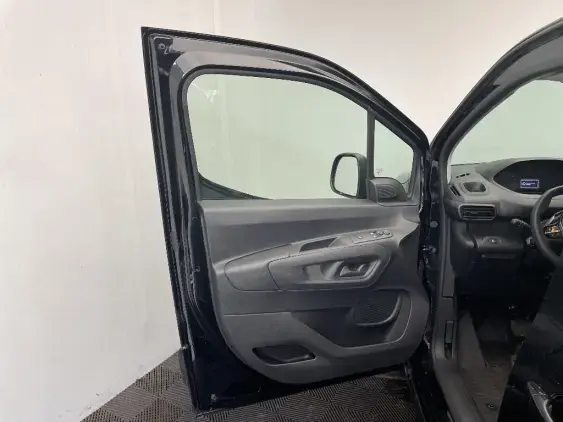 PEUGEOT PARTNER III - voiture d'occasion - Photo 18