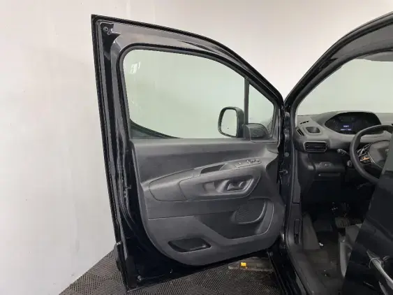 PEUGEOT PARTNER III - voiture d'occasion - Photo 18