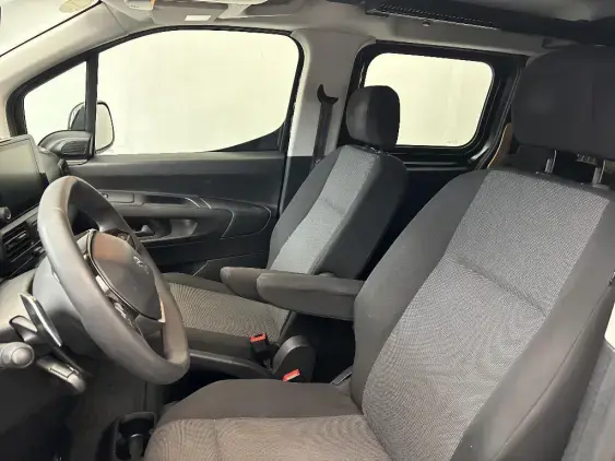 PEUGEOT PARTNER III - voiture d'occasion - Photo 17