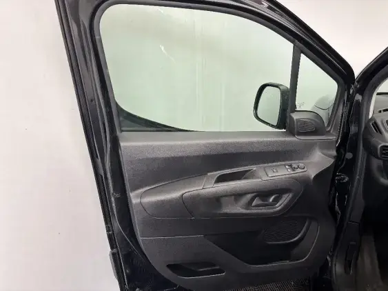 PEUGEOT PARTNER III - voiture d'occasion - Photo 18