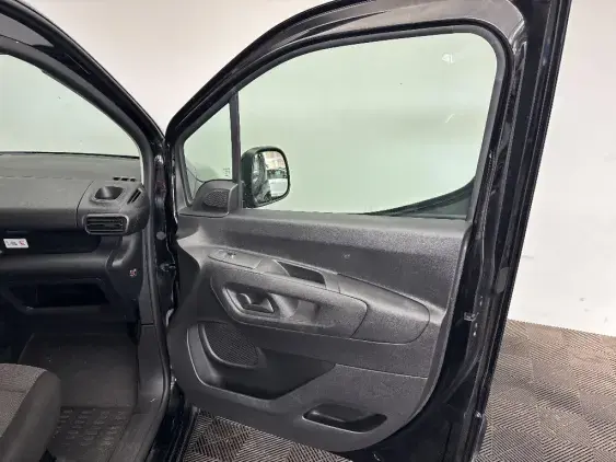 PEUGEOT PARTNER III - voiture d'occasion - Photo 19